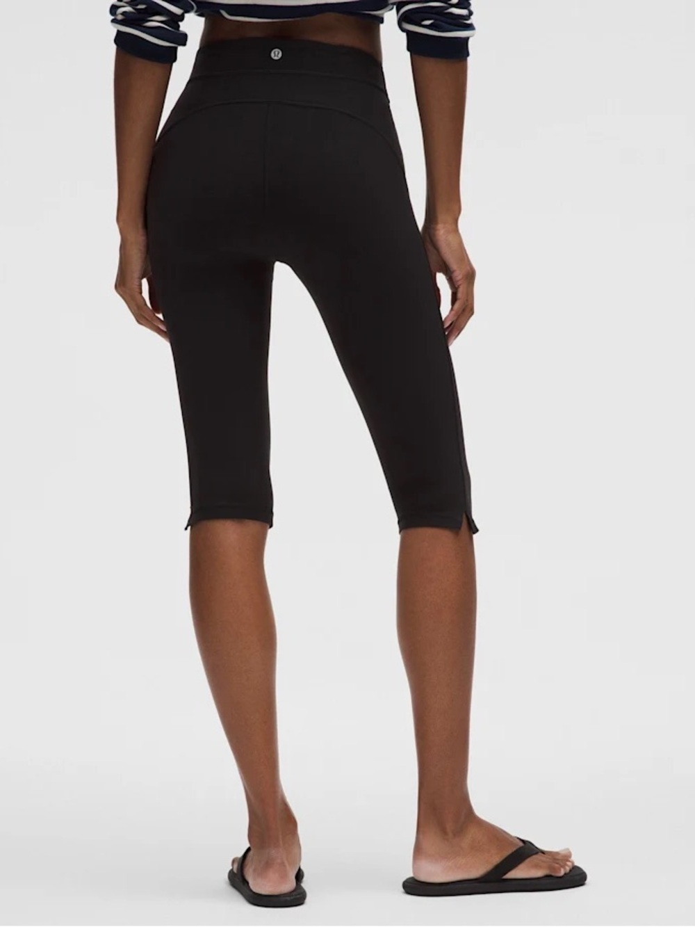 Lululemon Groove High-Rise Notched-Hem Crop 15